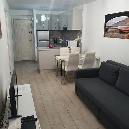 Apartamento Torres Del Sol 아로나 외부 사진