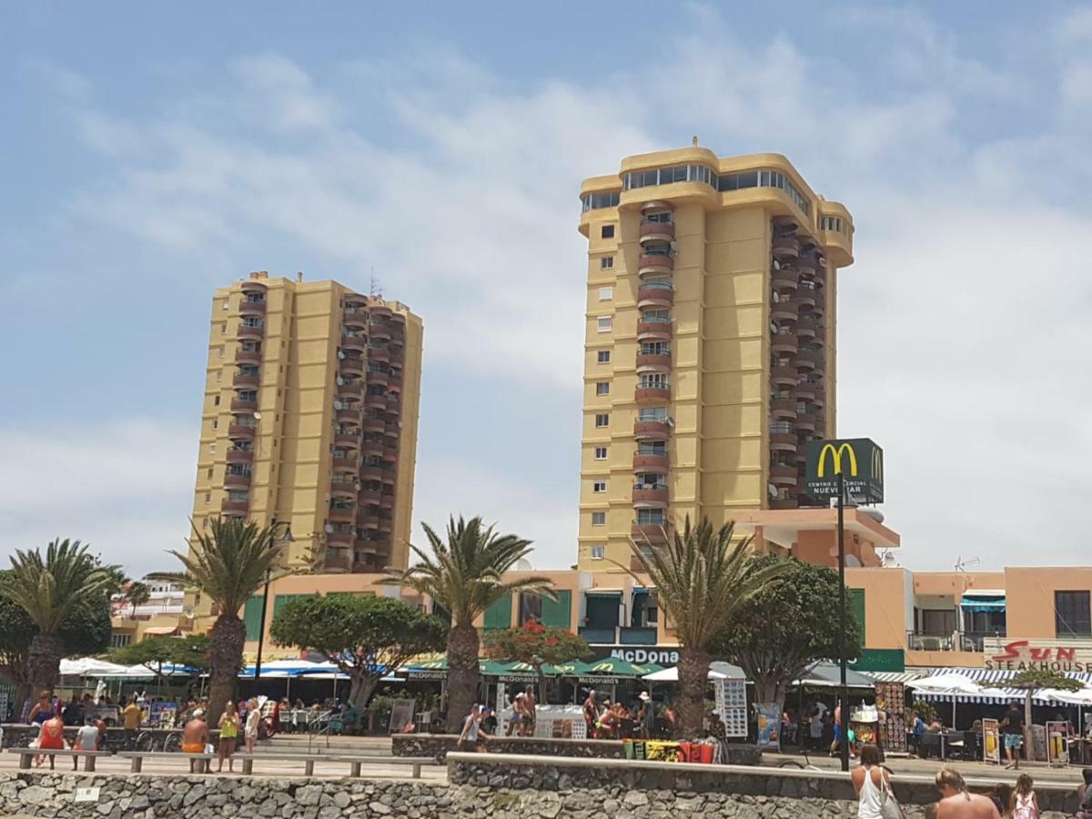 Apartamento Torres Del Sol 아로나 외부 사진